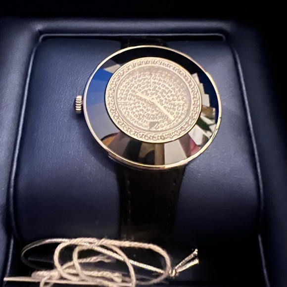 Swarovski Octea Watch - Picture 2 of 7